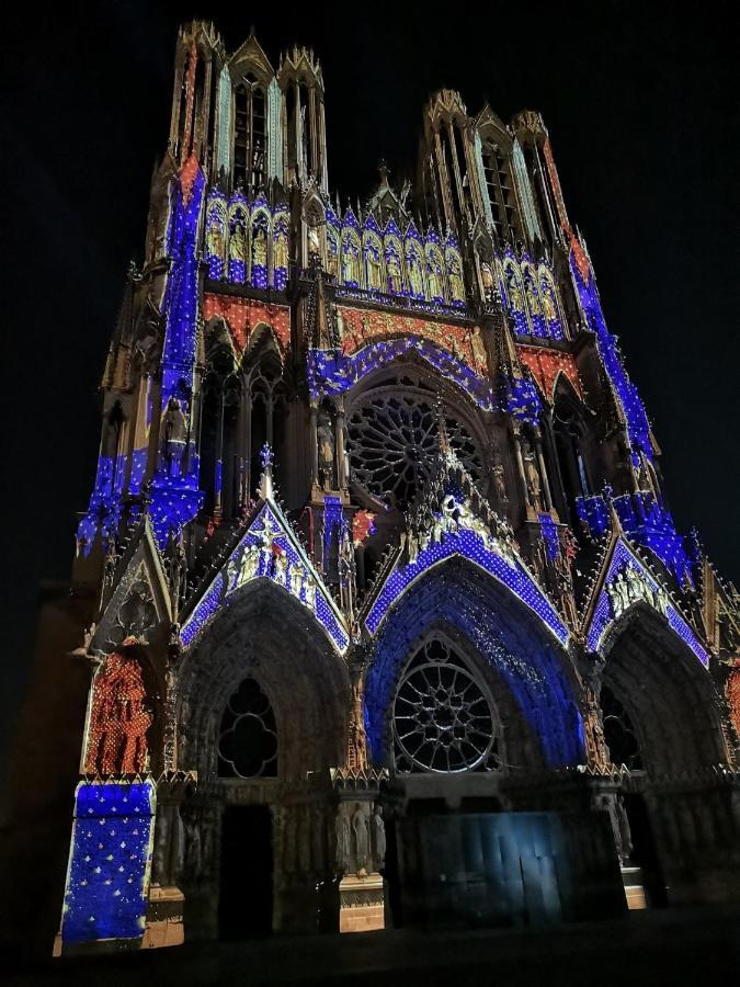 Centre Reims Cathedrale Avec Balcon Lejlighed Eksteriør billede
